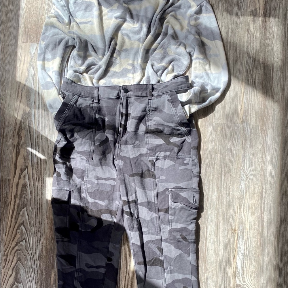 Camouflage outfit